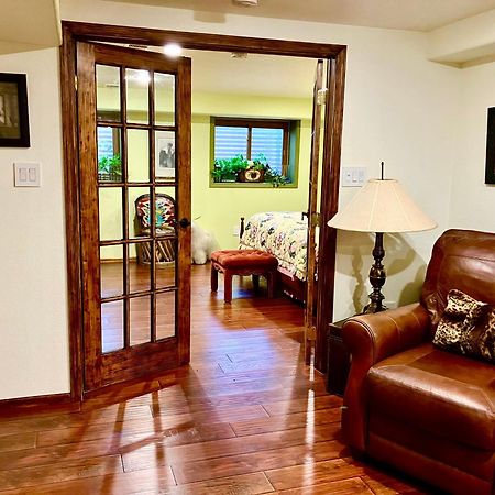 Trail Boss King Ensuite-Prairie Rose B&B - 1200 Sq Ft Suite Cheyenne Esterno foto